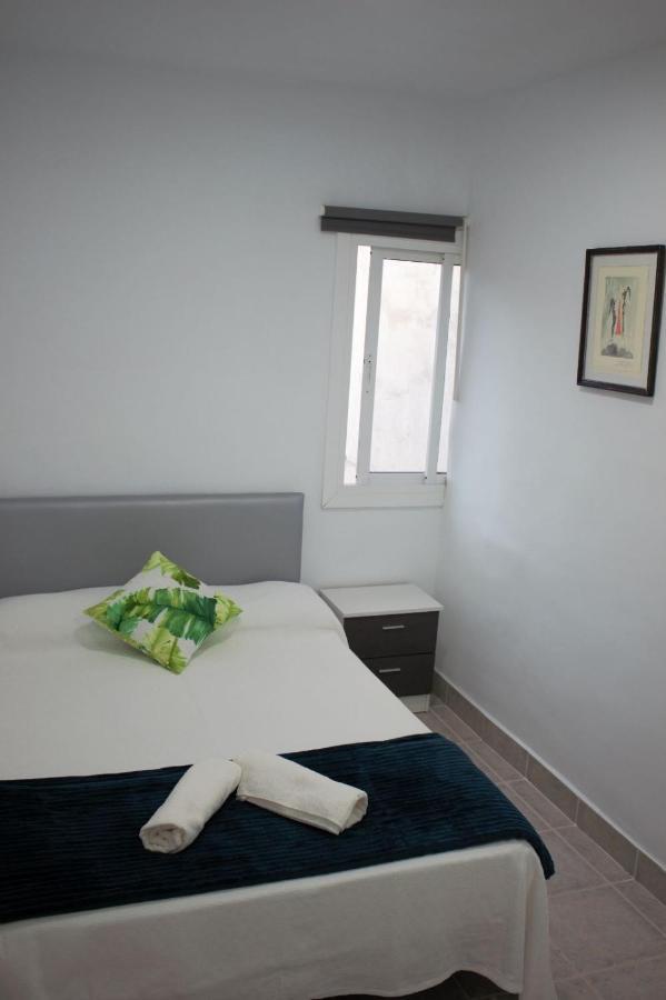 Precioso Apartamento Con Terraza Apartman Madrid Kültér fotó